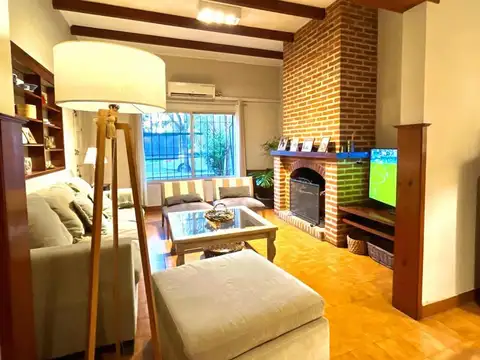 Hermosa Propiedad Al Estilo Colonial Con Excelente Ubicación