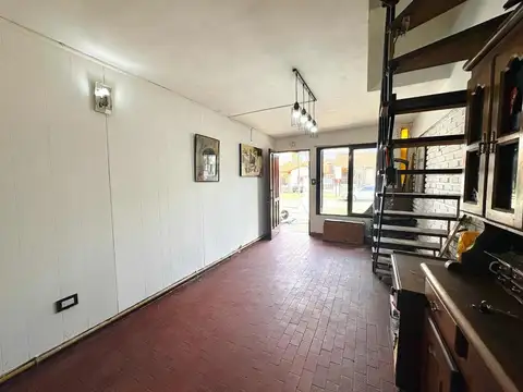 Depto Tipo Casa en Venta con 1 cocheras