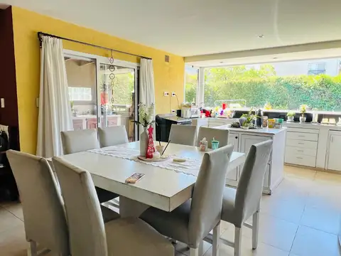 Casa en Venta al Sureste