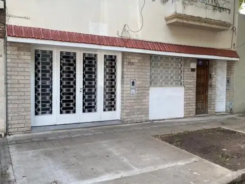 CASA ALQUILER 3 DORMITORIOS CON COCHERA