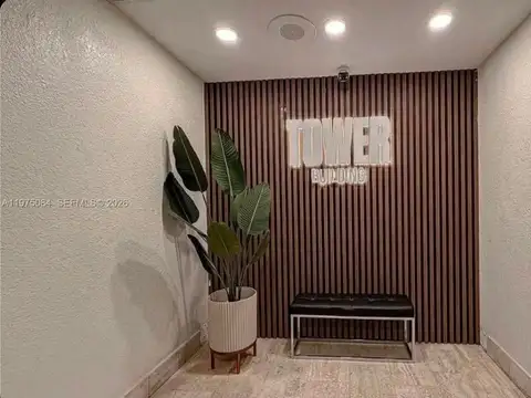 NE183rd st Aventura 100