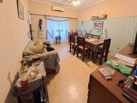 Casa en venta 3 ambientes, Lomas de Zamora.