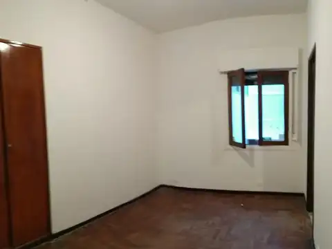 Depto Tipo Casa en Alquiler de 1 dormitorio