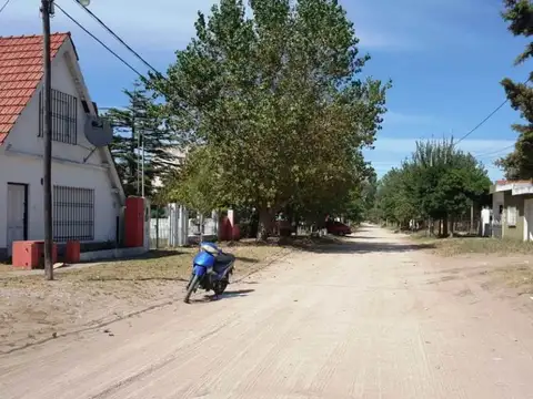 Calle 44 1300, Piso UF