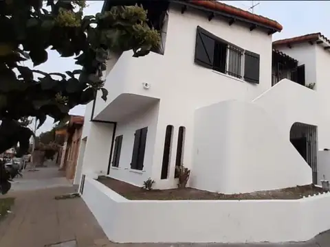 VENTA CASA 6 AMBIENTES RAMOS MEJIA MULTIFAMILIAR