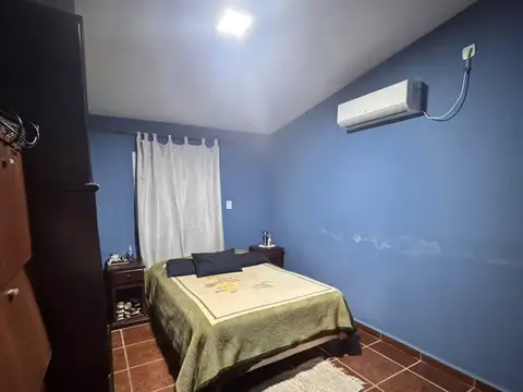 Casa 5 ambientes con 1 baño