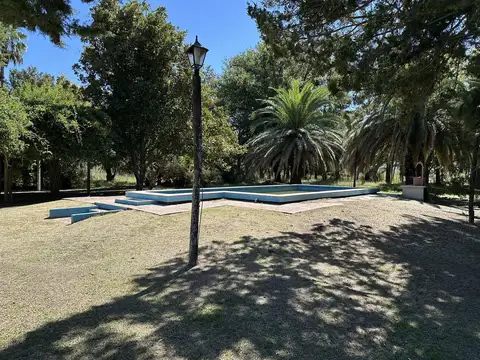 Local Comercial/Industrial sobre Ruta 41 y Ruta 5 Mercedes Prov Bs As