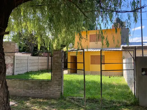 REMAX VENDE CASA QUINTA EN SAUCE VIEJO