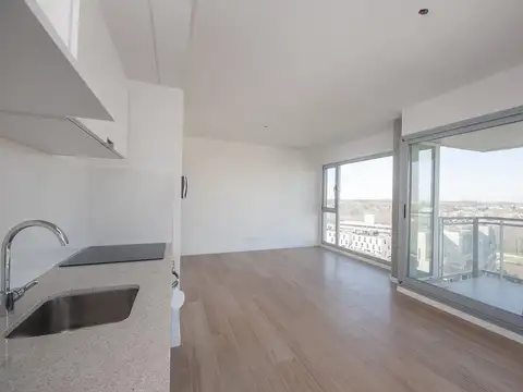 Solís y río Luján, Complejo Venice, Tigre centro.