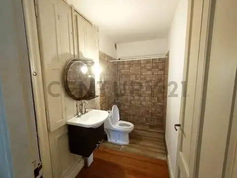 Oficina en Alquiler 50 años