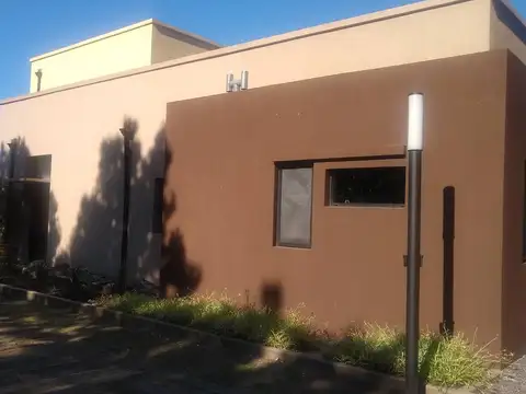 Casa en Venta en Lujan, USD 200.000