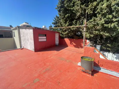 DEPARTAMENTO TIPO PH 3 AMBIENTES EN VENTA PLANTA BAJA AL FONDO + PATIO + TERRAZA (ESPACIO AEREO PROPIO)