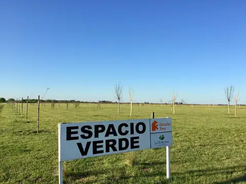 Terreno en Venta 30  mts Fondo