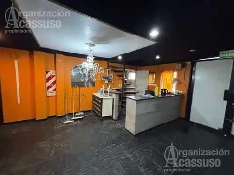 Excelente Local/Depósito en Béccar - VENTA
