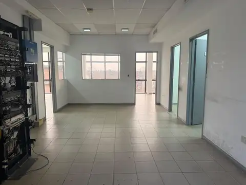 Oficina en Alquiler al Noreste