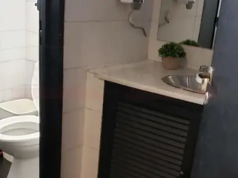 EXCELENTES OFICINAS EN 4to Y 5to PISO