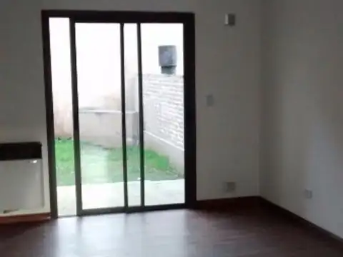 Casa en Alquiler de 3 dormitorios