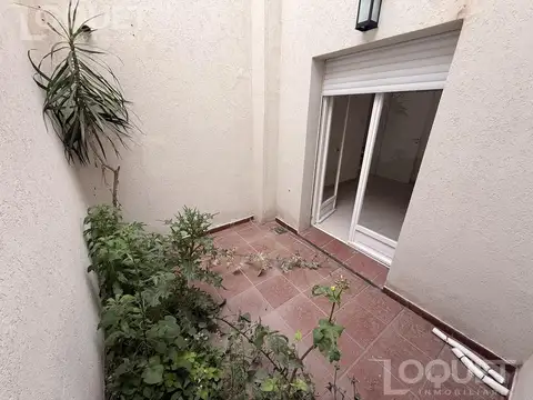Casa interna refaccionada, 2 dormitorios, en venta. A metros de Bv. Pellegrini