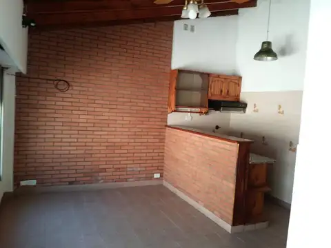 Casa en Venta en El Palomar, USD 85.000
