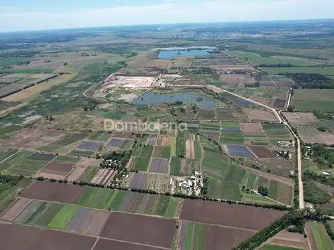 Avenida Dr. Arturo Frondizi 100