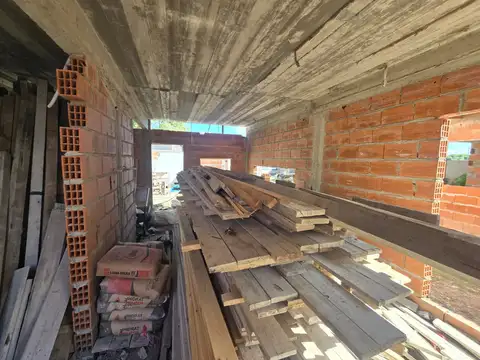 Casa 3 ambientes con 1 baño