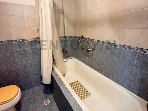 Casa en Venta en General Roca, USD 210.000