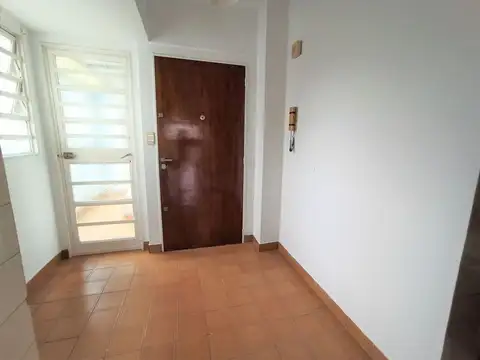 ALQUILER DEPARTAMENTO 3 AMBIENTES BALCON EN FLORES