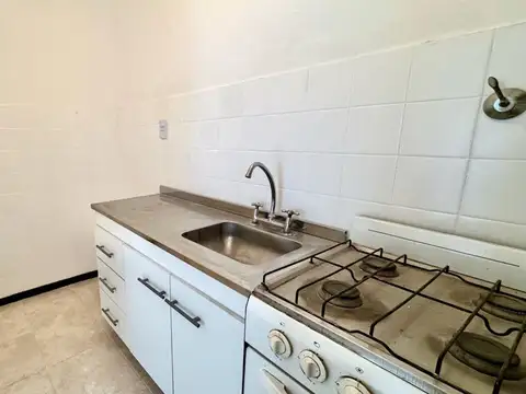Departamento en Venta en Villa del Parque, USD 62.500