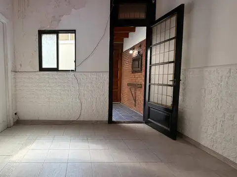 Depto Tipo Casa 3 ambientes con 1 baño