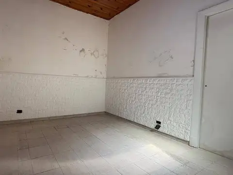 Depto Tipo Casa en Venta 70 años