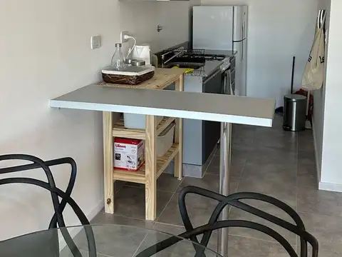 VENTA MONOAMBIENTE CON BALCON  LUMINOSO EN BOEDO