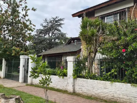 Hermosa casa en alquiler - San Miguel (cuatro ambientes)