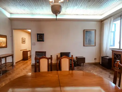 Departamento 5 ambientes con 2 baños