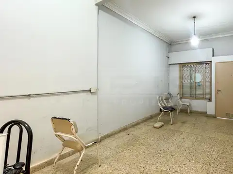 Casa 8 ambientes con 4 baños