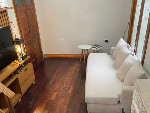 Depto Tipo Casa 4 ambientes con 2 baños