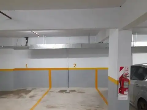 Río De Janeiro 800 Caballito Cochera U$16.500