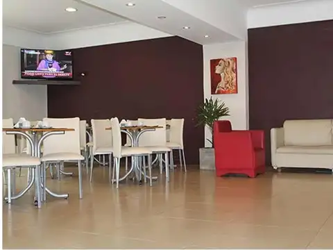 HOTEL 2 ESTRELLAS