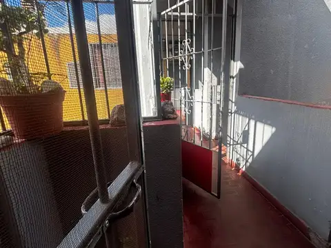 Departamento 4 ambientes con 1 baño