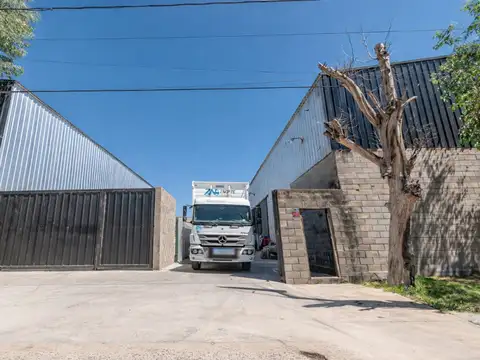 Galpon en Venta en Paso del Rey, USD 780.000