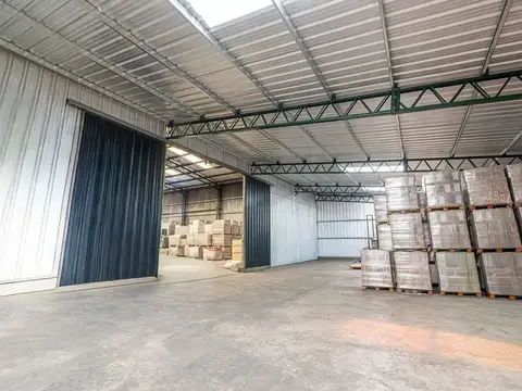 VENTA GALPÓN 1500M2 PASO DEL REY A 100M AC. OESTE