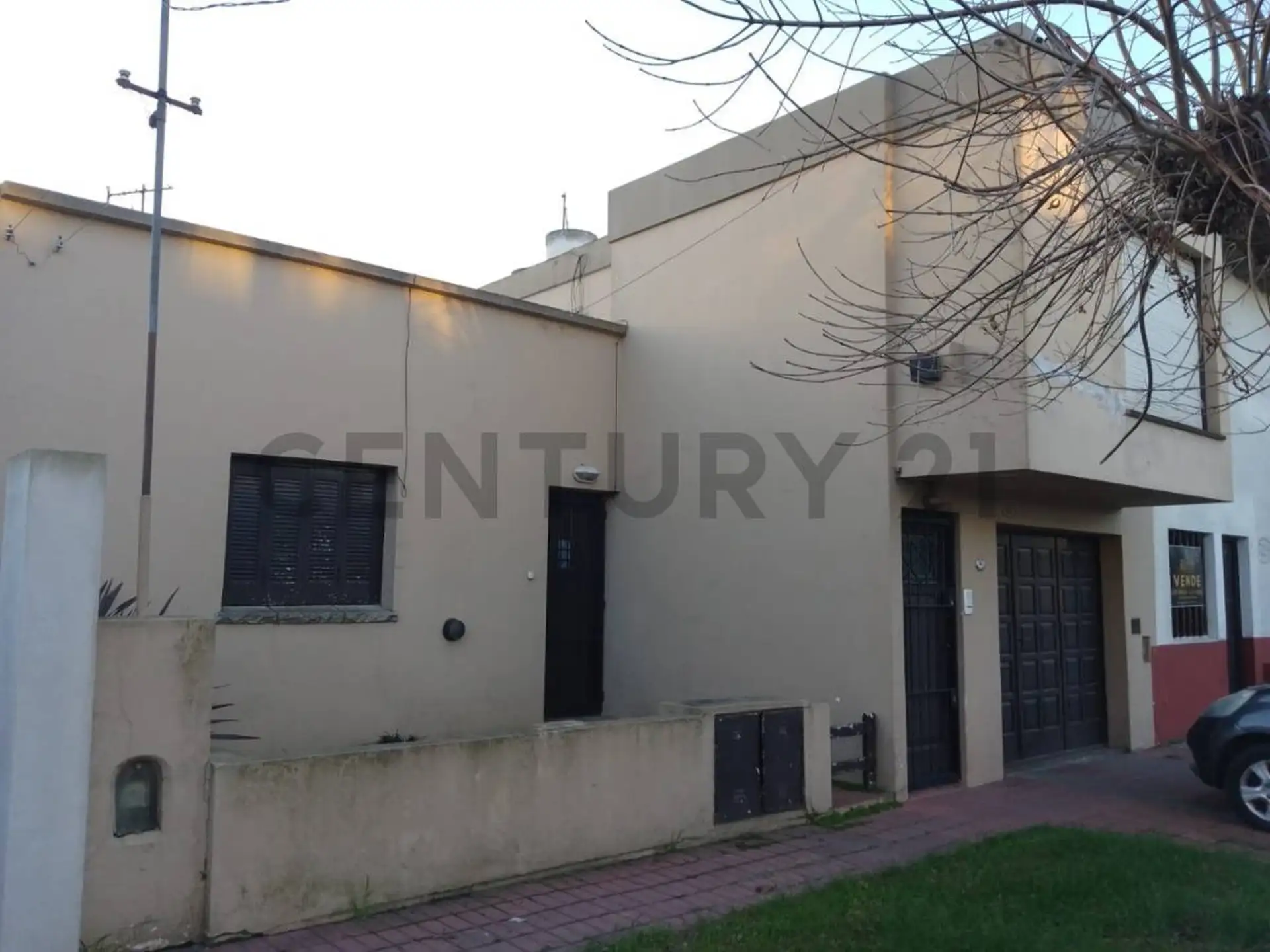 Casa de 2 ambientes mas Departamento 2 ambientes barrio Las Avenidas ID 67920