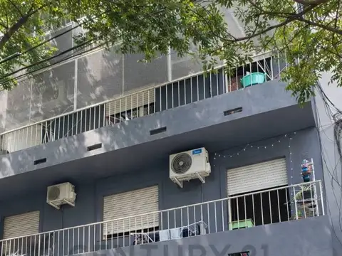 Departamento a reciclar en venta en Villa Devoto – ¡Oportunidad única!