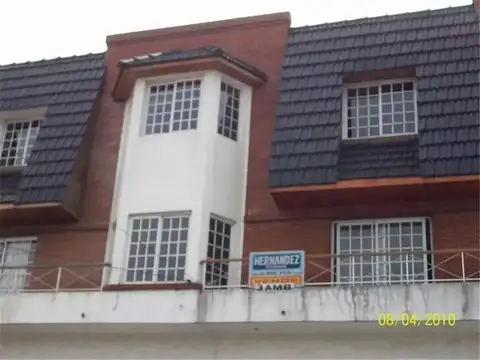 DEPARTAMENTO TIPO DUPLEX 3 AMBIENTES / VENTA URGENTE / RAMOS MEJIA