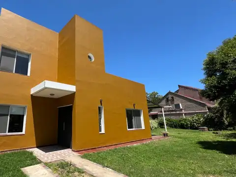 Casa en Alquiler de 3 dormitorios