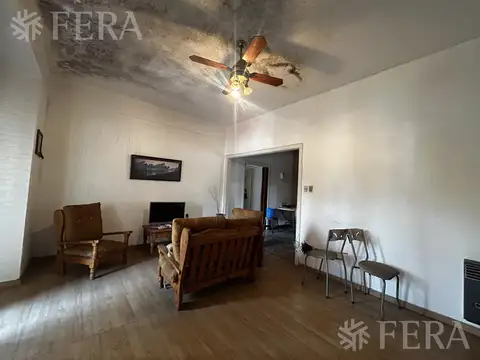 Depto Tipo Casa en Venta 70 años