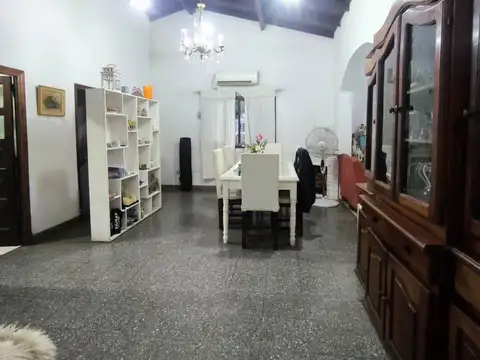 Casa en Venta en Villa De Mayo, USD 125.900