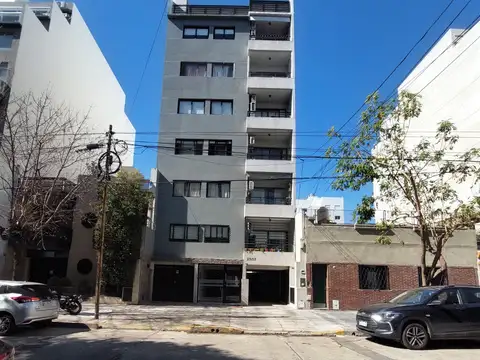 Parque Chas - Departamento de 3 Ambientes 1º Piso a La Calle. Cocina Integrada