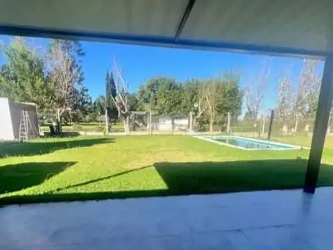 Casa  Dormitorios Pileta - Ibarlucea