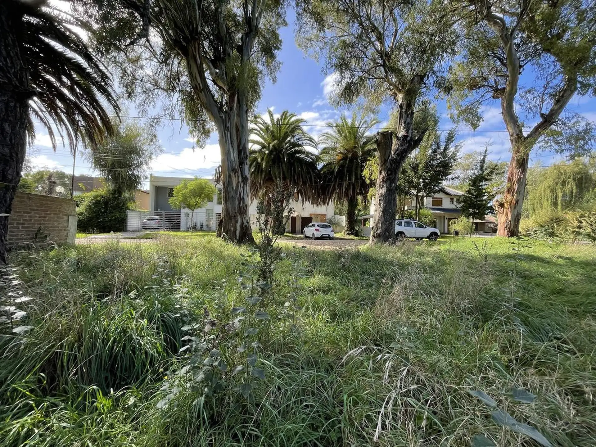Lote en el barrio jardín La Florida