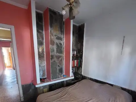CASA EN VENTA 4 AMBIENTES JOSE MARMOL